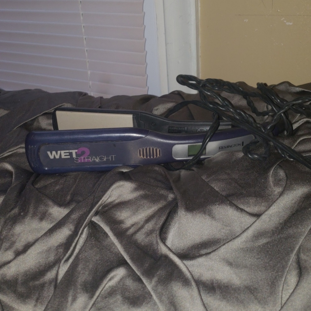 Remington Hair Straightner